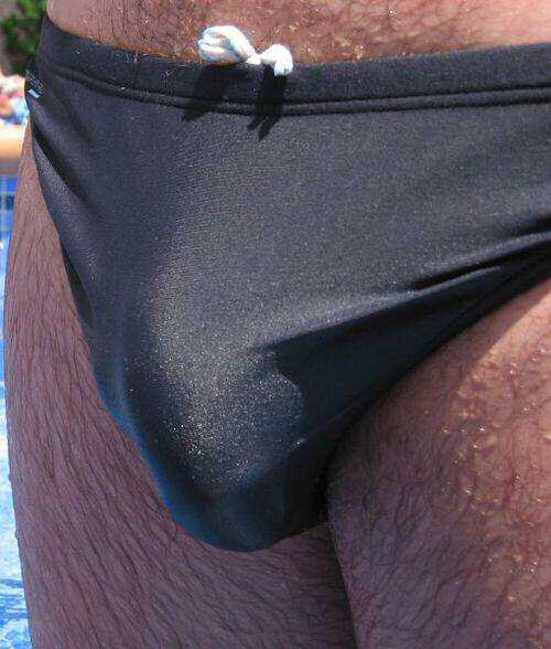 Lover of men. Pics are not mine but love a good body. Only guys 21+ Women following will be removed