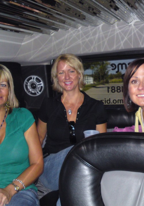 I am a home based business coach - I can teach you to achieve full time income working from the comforts of your own home.