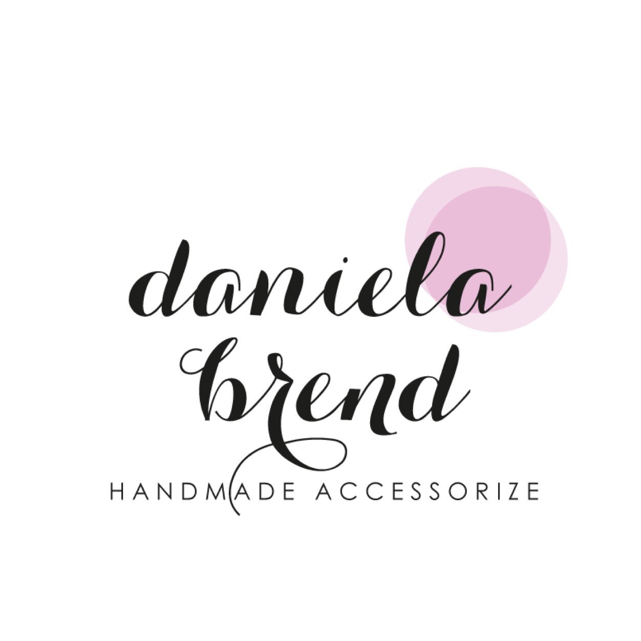 Complementos hechos a mano 100% produccion española!! Pedidos vía e-mail: danielabrend@gmail.com o en la tienda online!!