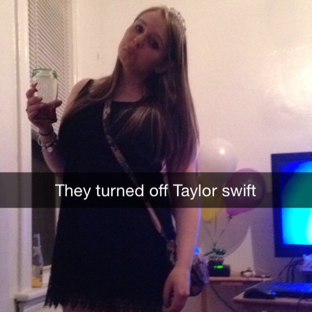 most annoying person ever, doesn’t shut up about taylor swift