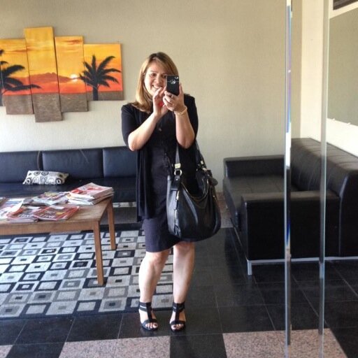 Born in Sao Paulo, Brazil Live in Los Angeles since 1990. Degree in Comunication Art.