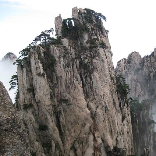 一个冷静的围观者，喜欢欣赏有思想的文字，佩服敢于表达的人