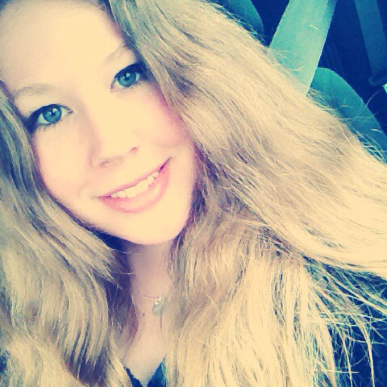 15 jaar - Hou van me vrienden - Follow me - Ergens op de wereld - Dansen - insta; laaartjex
