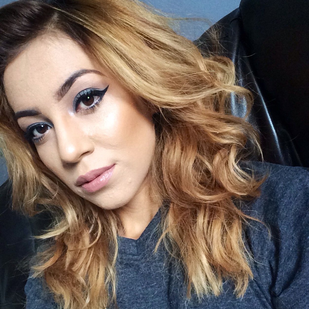 New twitter. Jen, 21 From California now live im Washington. Mommy to two girls. Married, 4 years. Im not pefect i fail, but i try.