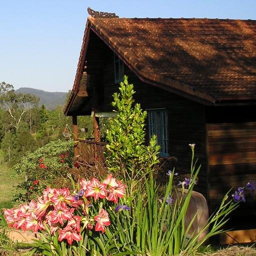 SaveLifeStyle's profile picture. For sale is an eco house in Australia.  This home is luxury real estate and is situated in sub tropical Queensland.