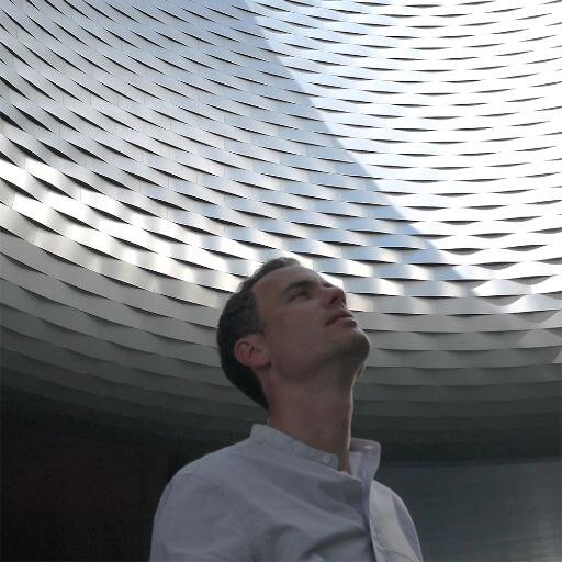 oliverschmitt's profile picture. Mitgestalter der digitalen Zeit und Inhaber von @relounge_gmbh, der für seine Familie die Welt aus den Angeln heben möchte und 4 Zeichen für den Rest des Lebens
