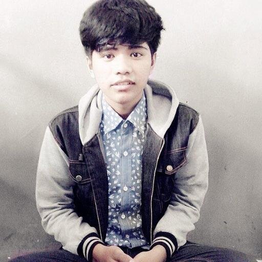 ILove you :* Menika sinta  ' next time cita kecil mau jadi orng tukang bikin ketawa di negara terpisah ini