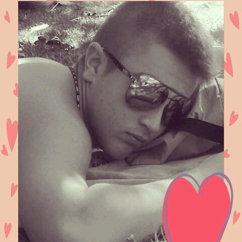 17.Saben que cuando entro al juego caen los dejo en el suelo saben que tengo el poder.																					Si te metes conmigo me convertire en gozsila...(8)