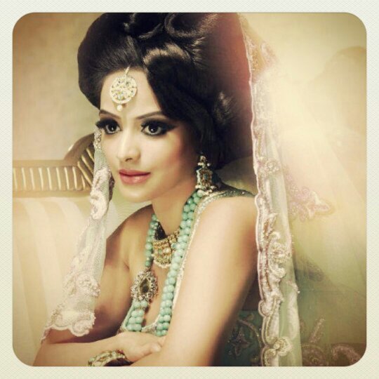 makeup n hair stylist 07713429895