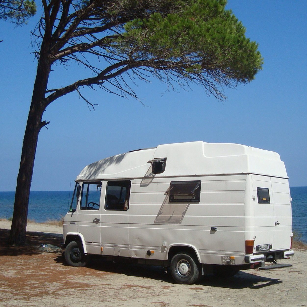 normanthoerel's profile picture. Master of Arts CEO of Rotklang - multiple arts | Violent Cases Records ~ soundengineer, sounddesigner, operator AV/AX, musician & dj , Vegan