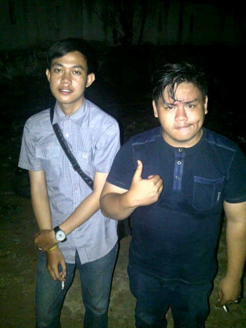 DirgaUnc's profile picture. Jangan mengaku kaya pada orang lain untuk diri sendiri, ketika kere menganggap teman!