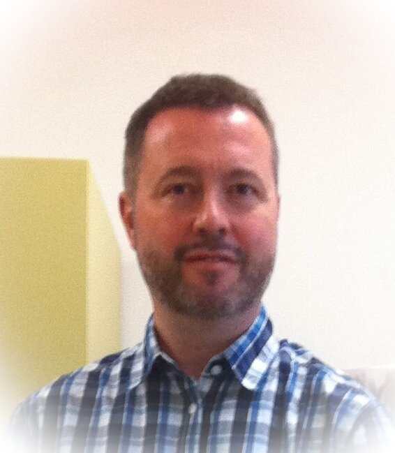 Dr Andrew Read: translator (DE, FR into EN), owner of http://t.co/hsjlyVGyLk & www.ReadTranslations. Tweets on #language, #life and the world we live in.