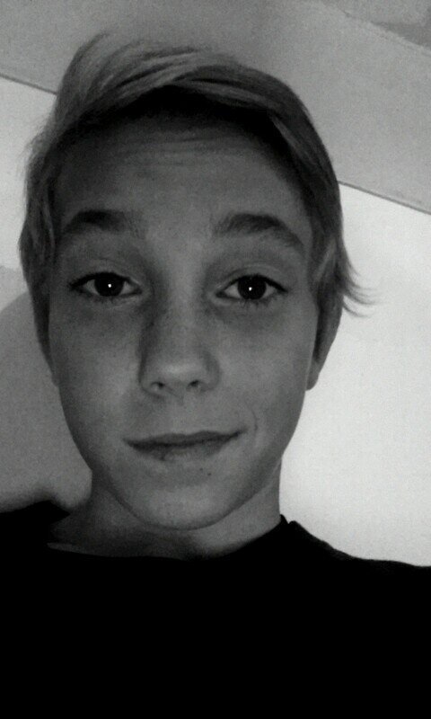 Thomasjacquinn's profile picture. L'ENTOURAGE S-CREW 1995 180314