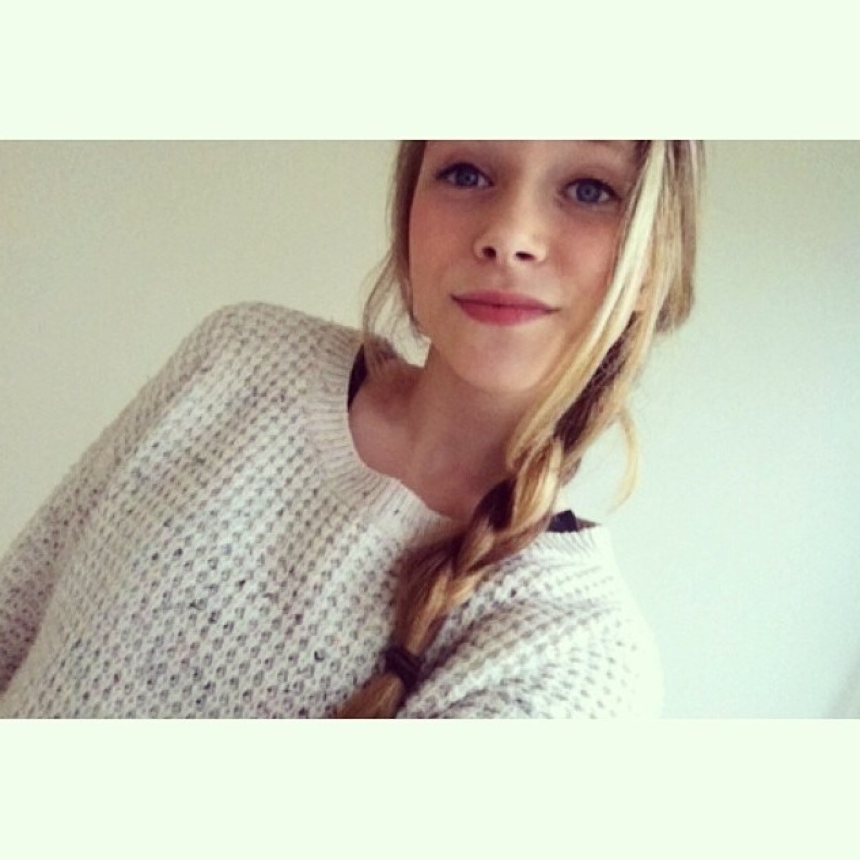 Hoi ik vind je stom en dik en lelijk :) x eeke // Je bent echt perfect xxx channa // Ik hou van jouuuu xoxoxo Minne