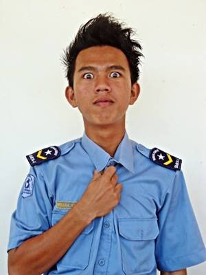 OetzScreamo's profile picture. TtgL : Pontianak 12 April 1996
Sekolah : SMK Negeri 1 Pontianak
Jurusan : Akuntansi
Hobi : Basket, komputer, hacker
( i Love you aLl ) Follow back...!