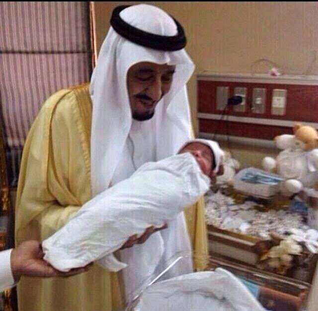 لايمثلني من اتابع او يتابعني ولكن يمثلني مااقول او ارسل