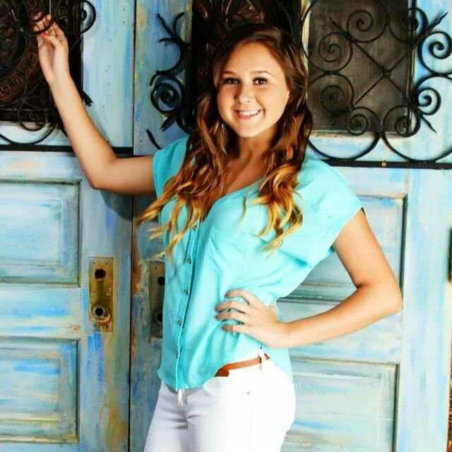 mayhugh_'s profile picture. 