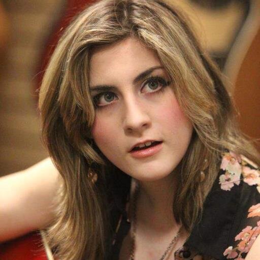 Pop singer from NY, love soul & funk, anime and sushi!