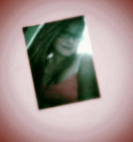 my name is carrie! birthday: 11/20/1999! follow me i follow back!!! follow me on instagram @uniorns889