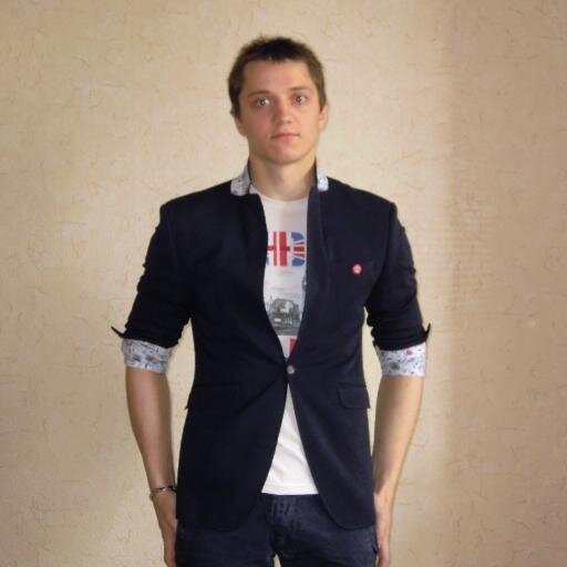 Консультирую по семинарам к Энтони Роббинсу. 
Интересы: Бизнес ,личностный рост,спорт и путешествия. Мои Учетиля: Энтони Роббинс, Брайан Трейси, Алекс Яновский.