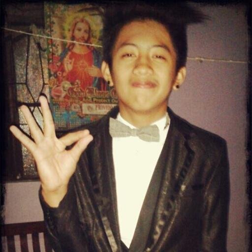 SolidNiel's profile picture. SimpLeGuyZ