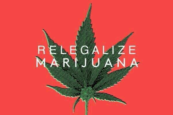 I love weed and women!! Legalize it and watch the love spread like long sexy legs!! Looking a for a beauty who loves 420!!
