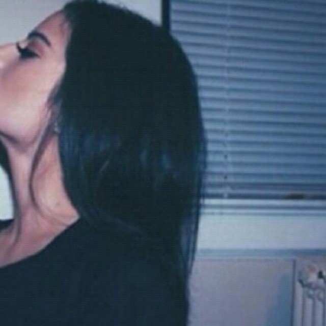 1133Rahf's profile picture. ‏انا فتاه مزاجيه ذآت مفردآت عنيدھہَ لست مجبوره على تبريَر موآقفي لمنَ يسيء آلظن آتحدث بعفويھہَ آضحكك بشدھہَ أغار بجنوننَ وآعشق بخجل ♡ ♥ '