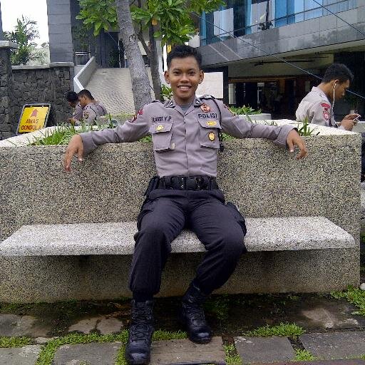 randi_pert's profile picture. Polri | Lido 38 | Semua itu akan indah pada waktunya | Suatu saat saya ada di posisi itu !| Galan 2011 | United !