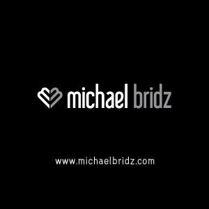 Michael Bridz’ Vision was inspired by women in love with fashion and who are constantly looking for the latest trends in fashion and glamour.