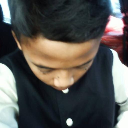 Apiq_Skudai's profile picture. Hye Follow me back please  ™