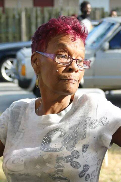 Your Favorite Funny Grandma @grandma_305     http://t.co/JtEqtAF8Li…  http://t.co/YVMZZm1bsI