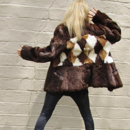 Vintager dealer in Denton, TX & online! wine, hummus, vegetarian, fringe, black leather, fur, gold. CONFUSED by twitter i never use it! !!!