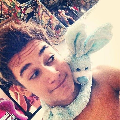 Fã do @filipebraganca1 Te amo muitooo !  33