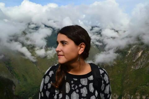 Cat lover, positiva, amante de los viajes y la buena comida. Opiniones me sobran pero las digo cuando quiero.