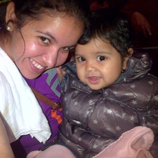 Abogada, madre de una hermosa princesa y fiel creyente en Dios!
           Si la vida no te sonríe...
                 ¡Hazle cosquillas!!!ヅ