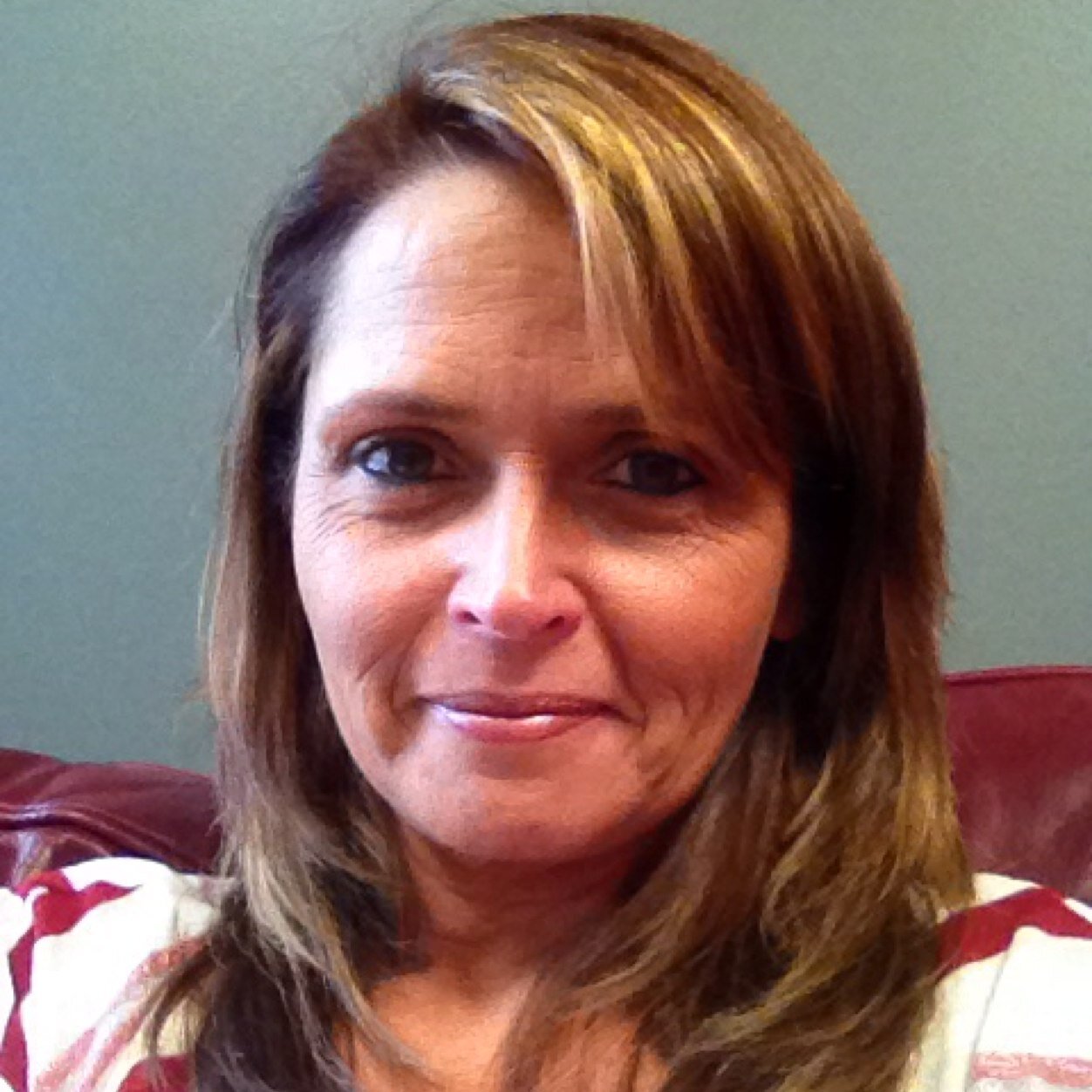 Married to the love of my life, Paul Nichols. Mom to 3 beautiful, talanted and driven children,2 adorable grands...Lovin my life and those beside me.