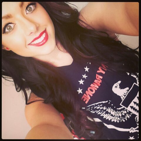 taylanphillips's profile picture. life is to short to settle for something less then you deserve