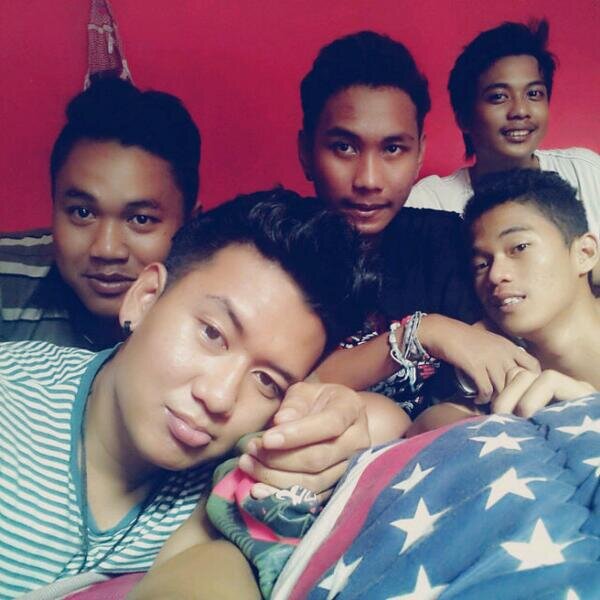 indrajuliant's profile picture. Always waiting you :*