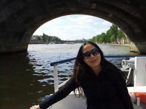 Happy go lucky, loves travelling
