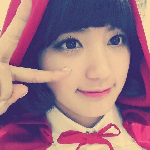 Clara Hana Fukuda // 18y.o // Freak gamer of [@CTOWNCLOSED] // ¢100