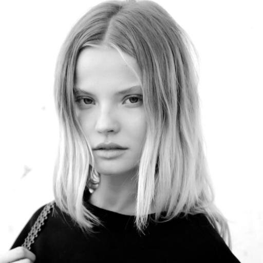 From tips and reviews to quotes, trends and celebrity styles!
