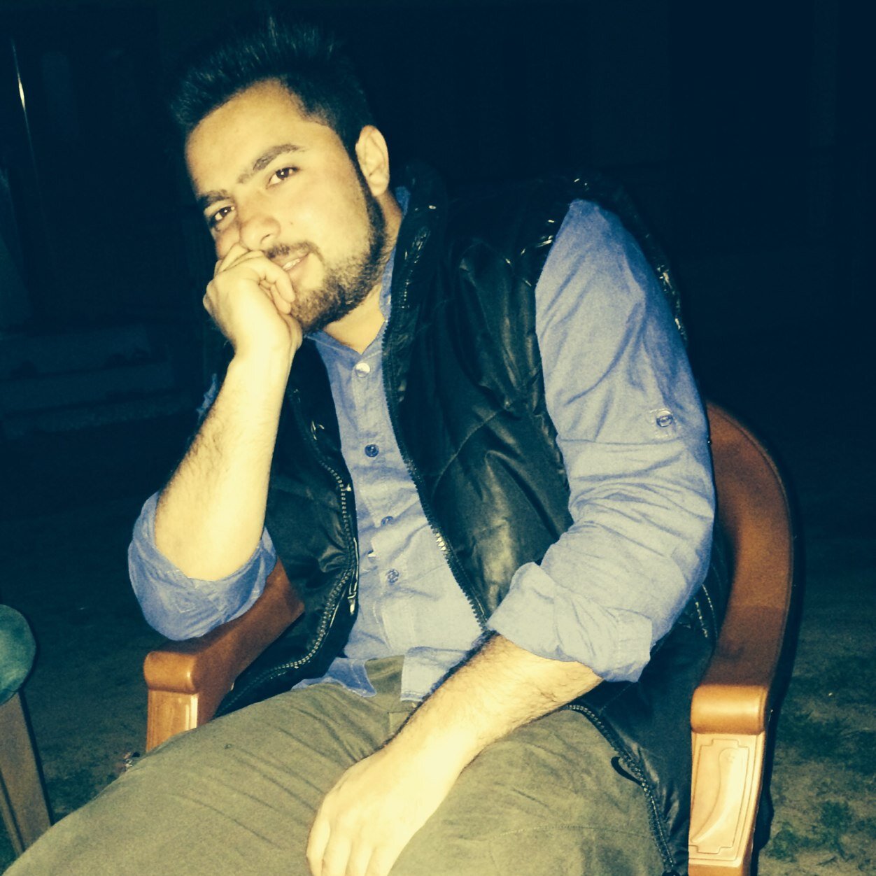 aabibhat's profile picture. 