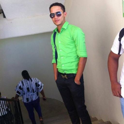 Soy super feoo, es lo unico que se dee mi, #RECOMIENDO #SIGUEMEYTESIGO,#FollowBack #TeamFollowBack