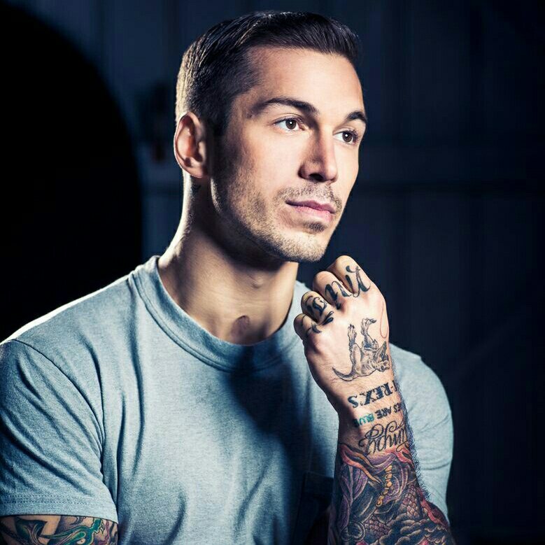 Gym owner, tattoo enthusiast |#claimed| 18+ RP