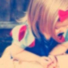 yankotpea198610's profile picture. タバコを吸う人は苦手です。既婚者さんはごめんなさい。年下の方はうれしいですね。でも私の身長が高いので（176）←コンプレックス 私より低い方がいいんです。