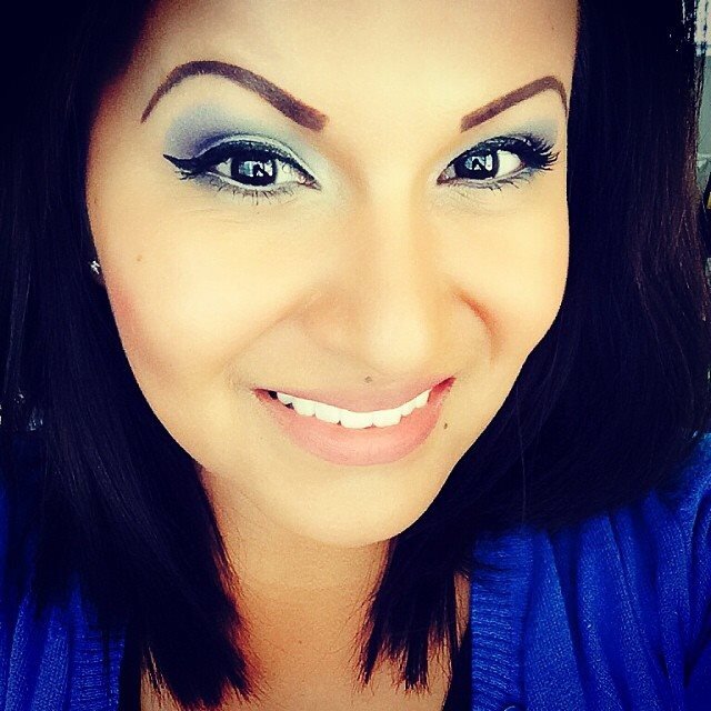 fiberlashellie's profile picture. Younique Cosmetics© Presenter http://t.co/m4npgNBpIb Order your #lashcrack today! http://t.co/y4eyMAud7t