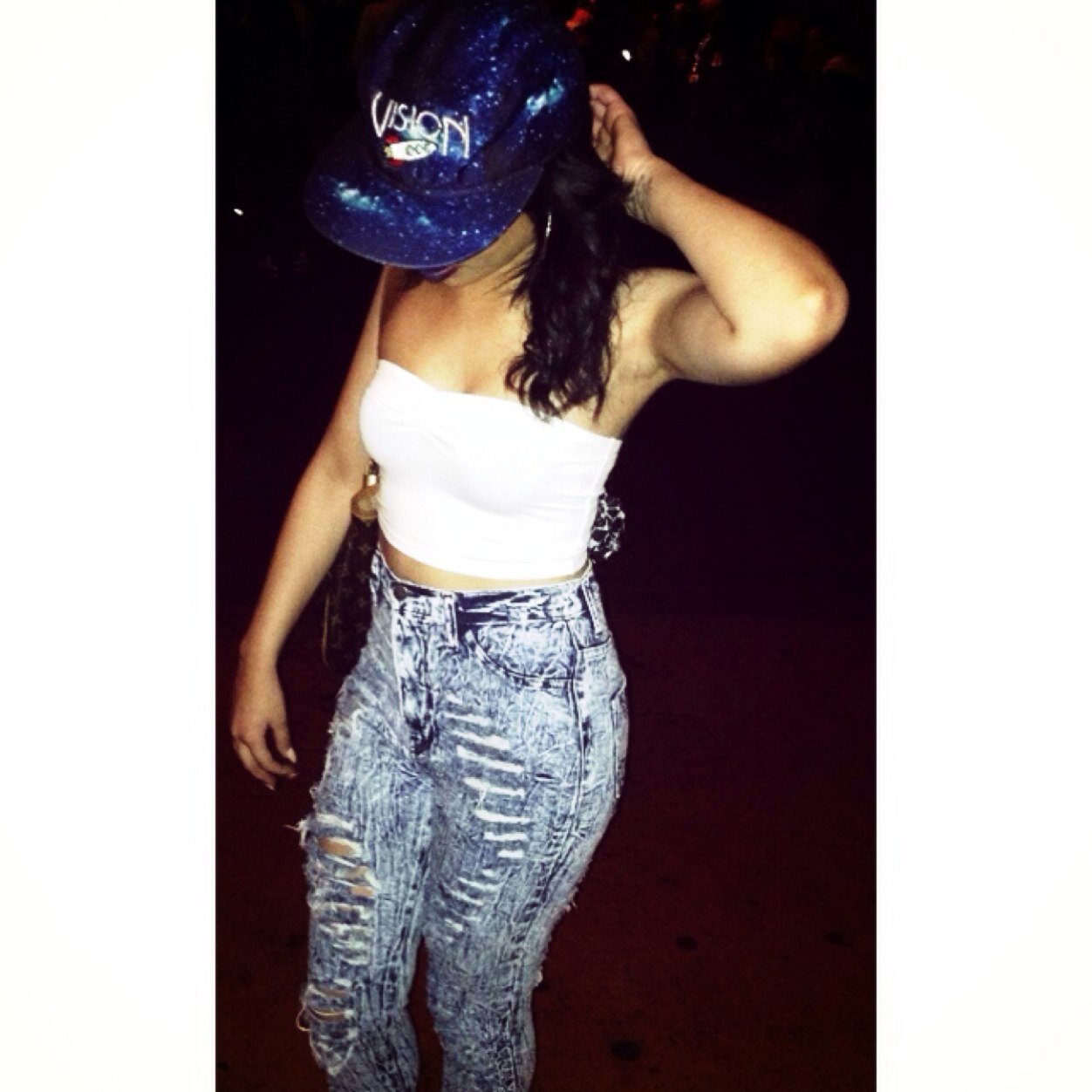 I be feelin like the man when I walk thru Ig: a_badd