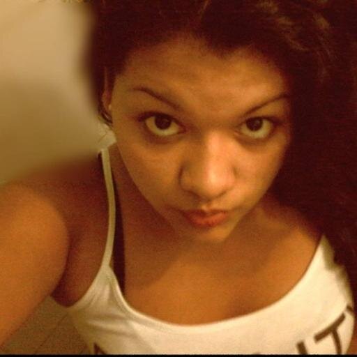 Que saves tu de mi, no me hagas reir,creias que eras impresindible, pero sin tu amo no voy a morirme. ☻