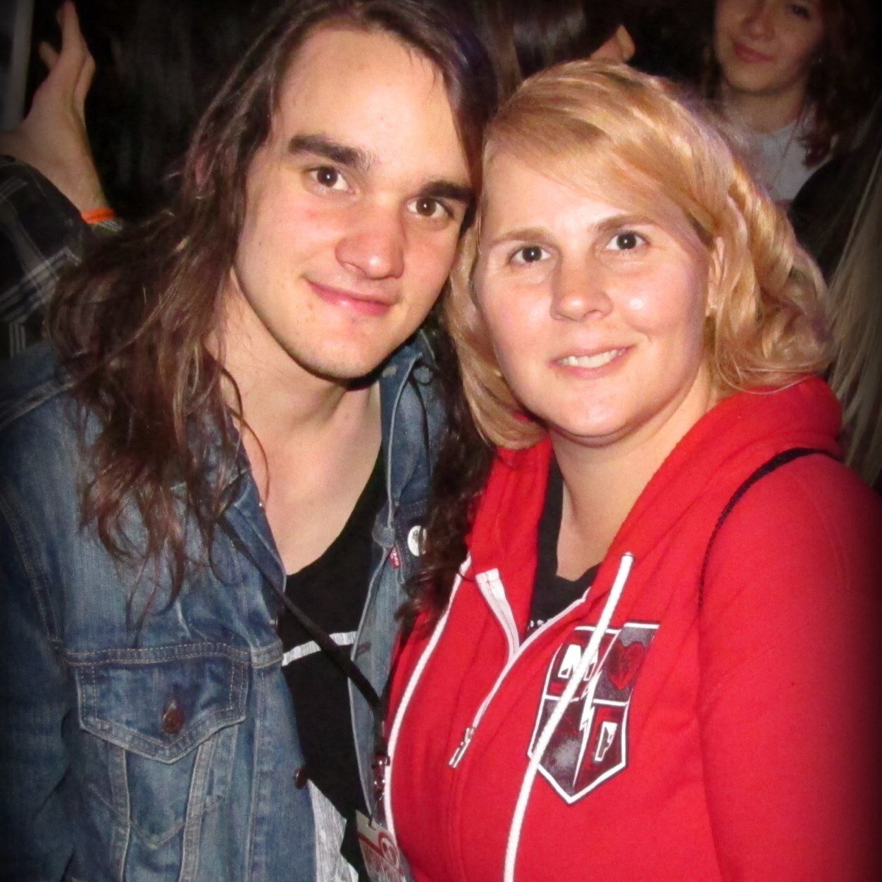 NotIntoGoodbyes's profile picture. ALLY! Music..my ultimate passion! BANDS follow @MusicaAmante 4 promo tweets! @MusicSavesLives @FearlessRecords @FeedOurChildren #WarpedTour PERSONAL ACCT!