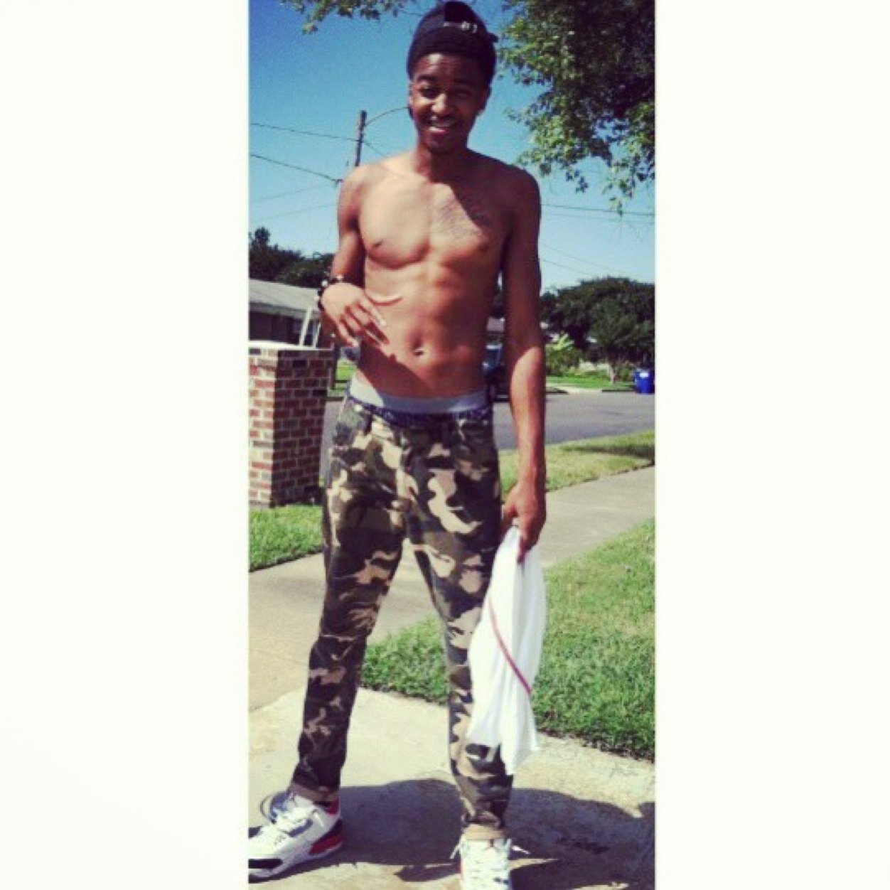 only the strong survive ✊